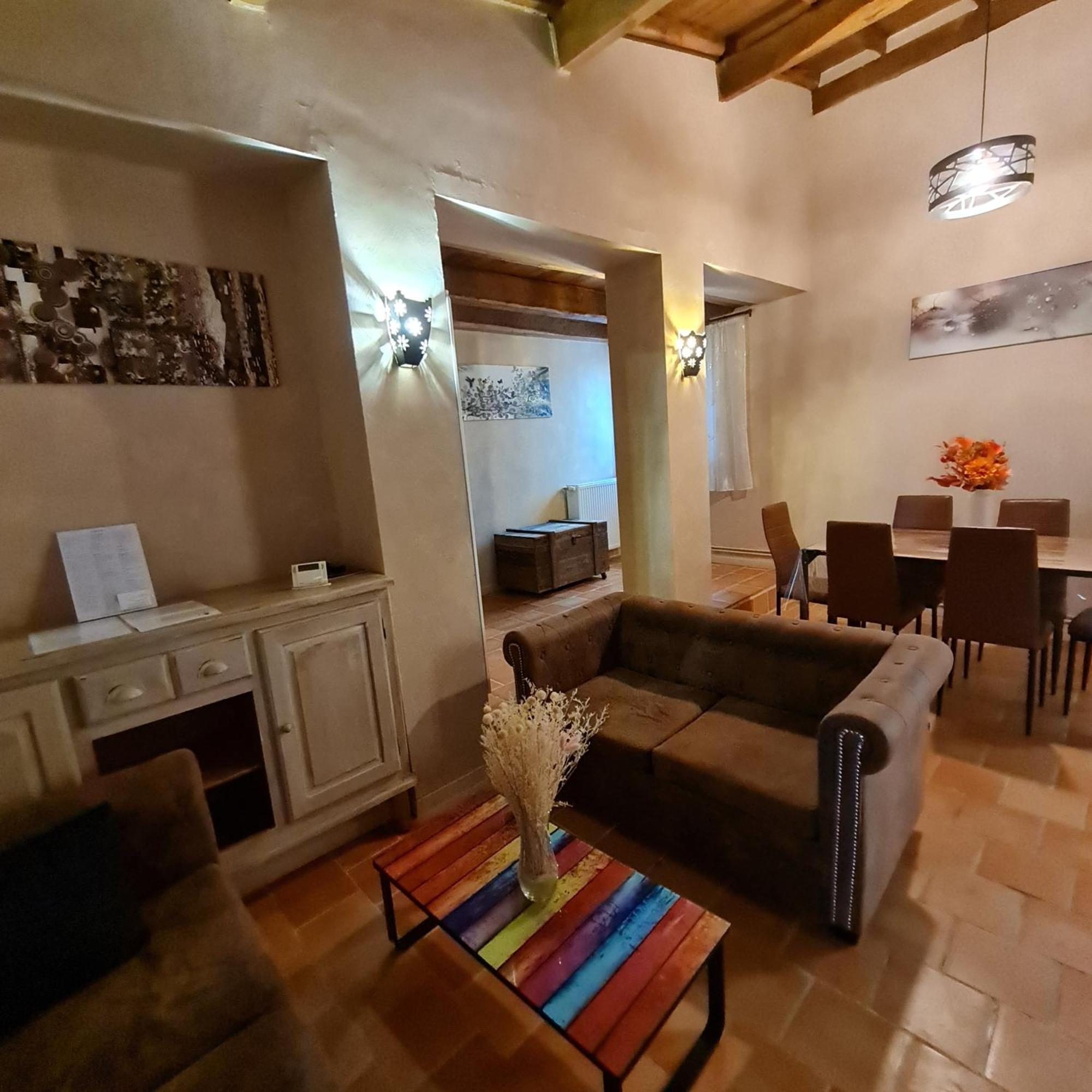 Domaine Du Cardou Hotel Puy-lʼÉvêque Екстериор снимка