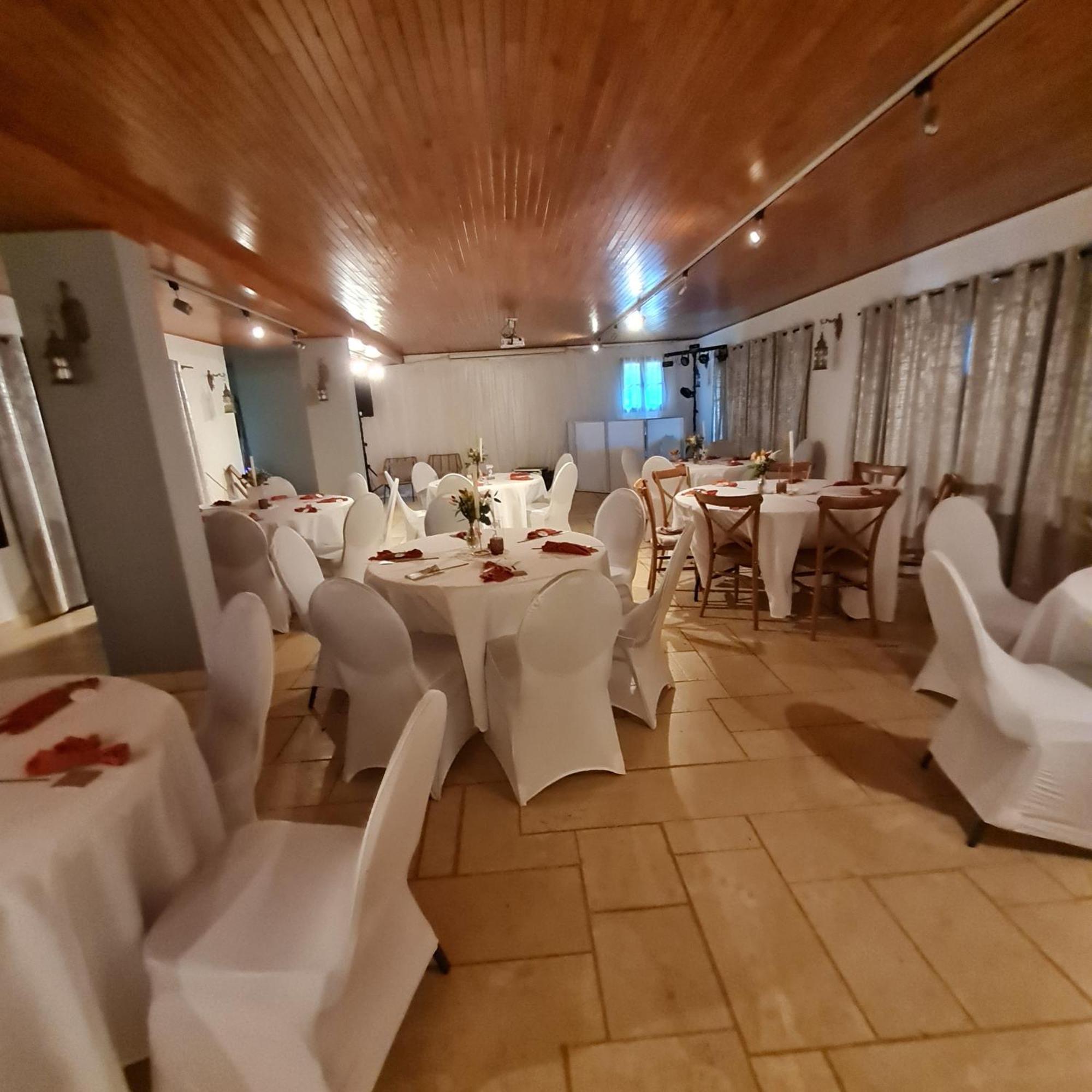Domaine Du Cardou Hotel Puy-lʼÉvêque Екстериор снимка