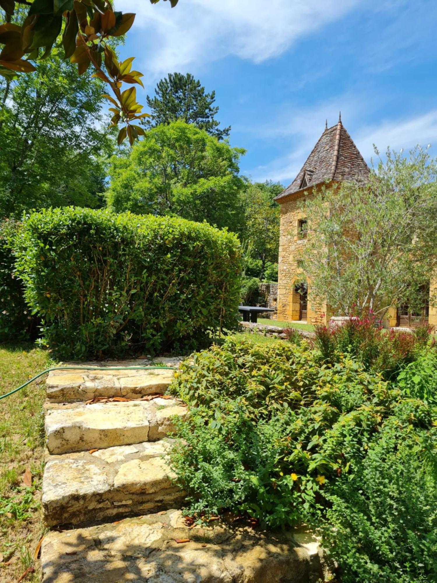 Domaine Du Cardou Hotel Puy-lʼÉvêque Екстериор снимка